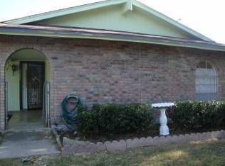 8202 Glen Ct, San Antonio, TX 78239