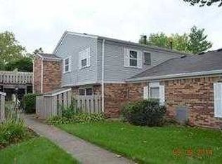 8271 Sobax Dr, Indianapolis, IN 46268
