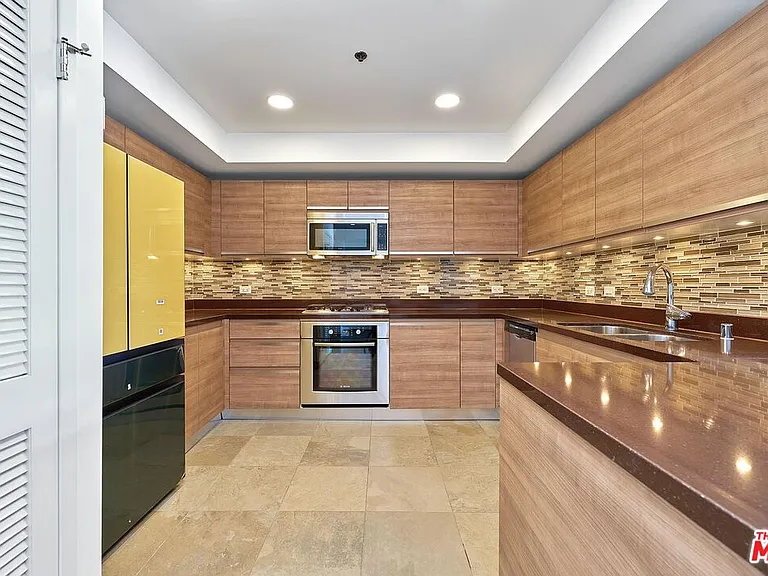 3785 Wilshire Blvd #2008 — Photo 8