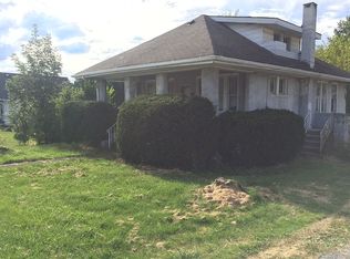 221 Marlboro Dr, New Kensington, PA
