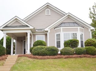 71 Robinson Ln, Newnan, GA 30263