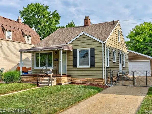 592 Hamata Ave, Hazel Park, MI 48030