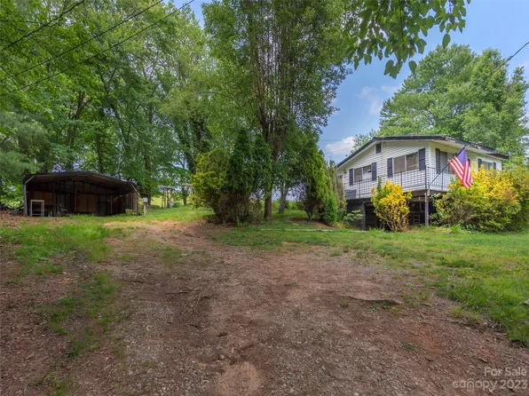 503 Case Cove Rd, Candler, NC 28715