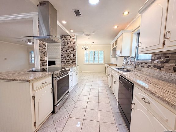2nd image of 326 DE SOTO DR