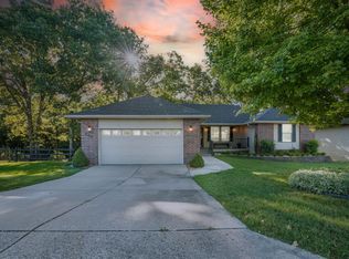 165 Meadow Rdg N, Branson, MO 65616