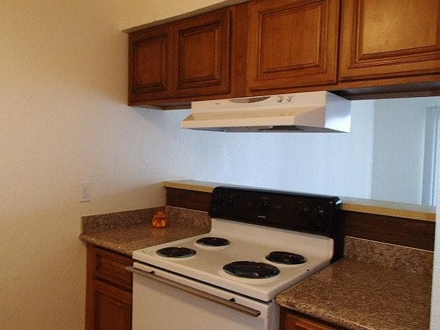 1st image of 888 Beelard Dr