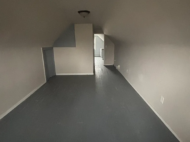 1546 Glenmont Rd #3 — Photo 4