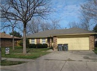 7008 Yorkston St, Watauga, TX 76148