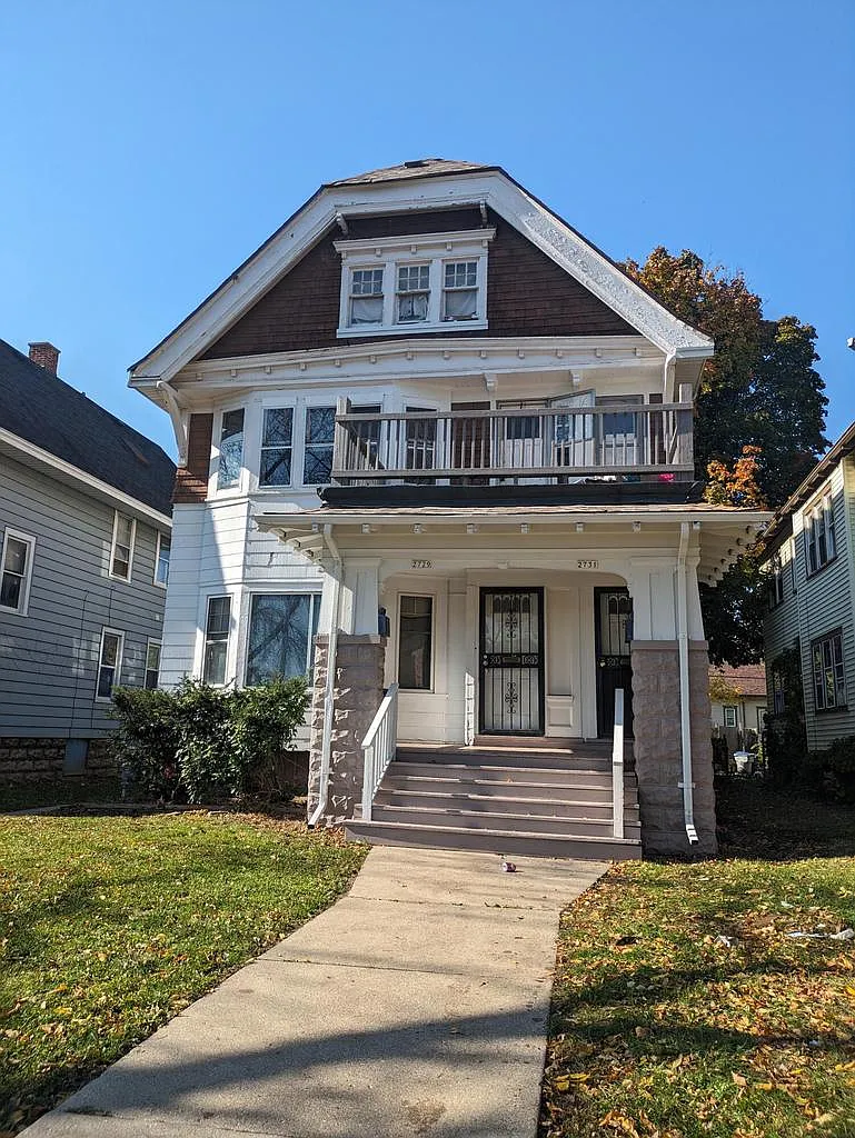 2729 North 36th STREET photo 1
