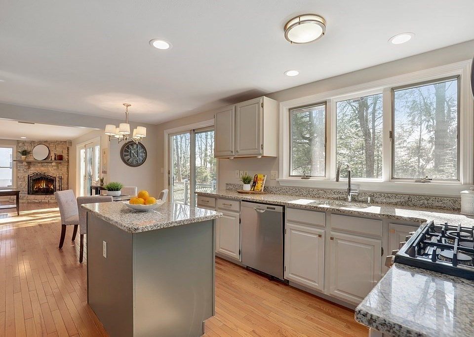 79 Hammersmith Dr, Saugus, MA 01906 Zillow