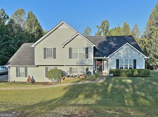 103 Pineland Ct, Lagrange, GA 30241