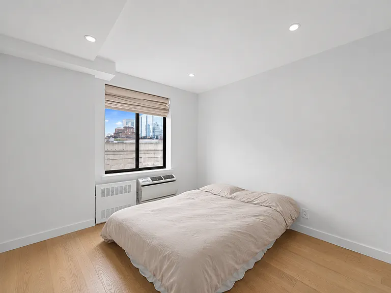 250 E 31st St #6A — Photo 7