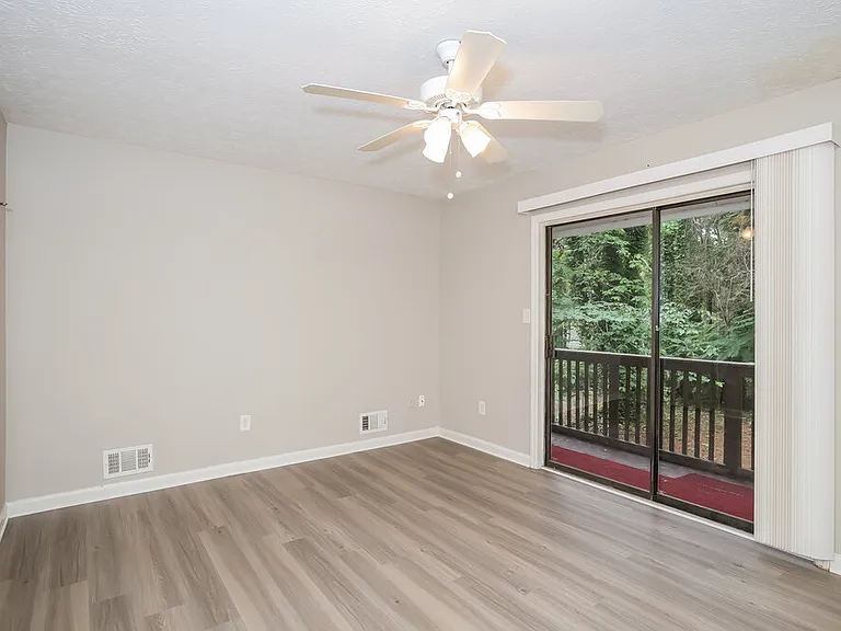 8807 Parliament Pl — Photo 12