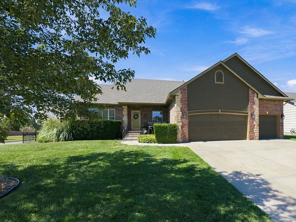 1st image of 521 S Creekside Ct