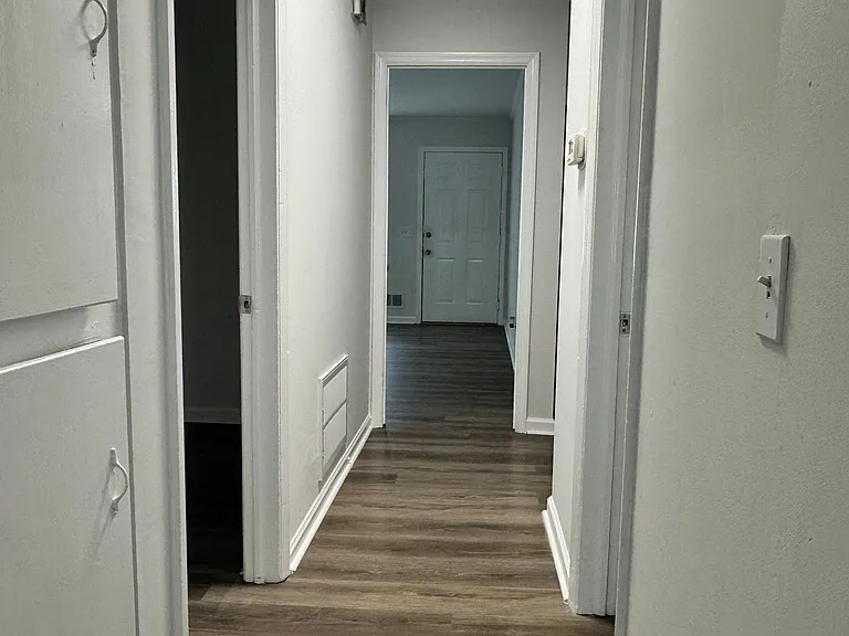 416 W Lakeside Ave — Photo 6