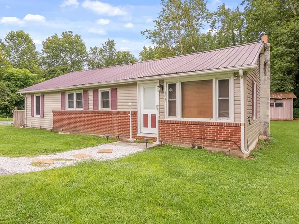 484 Riverside Rd, Chilhowie, VA 24319