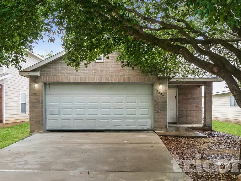 8230 Deer Creek Run — Photo 1
