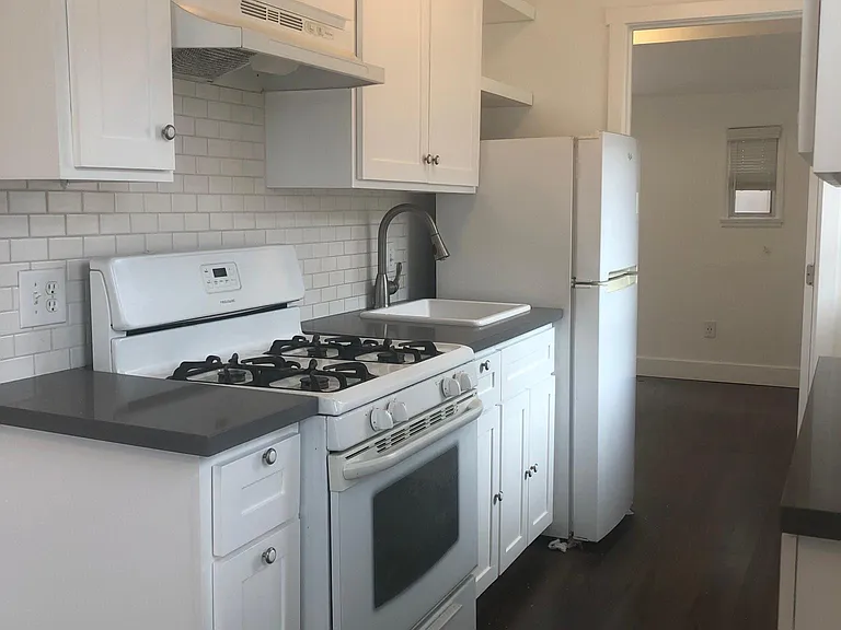 229 N Avenue 59 #229 — Photo 2