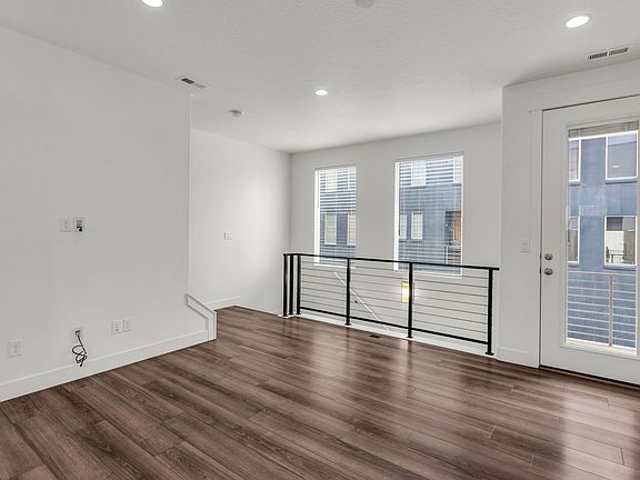 4th image of 6204 W Birch Run Rd S