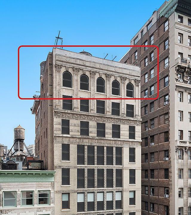 1st image of 17 E 16th St