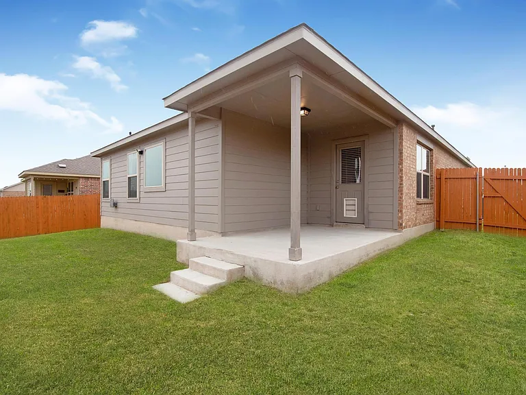 21409 Resource Rd — Photo 23