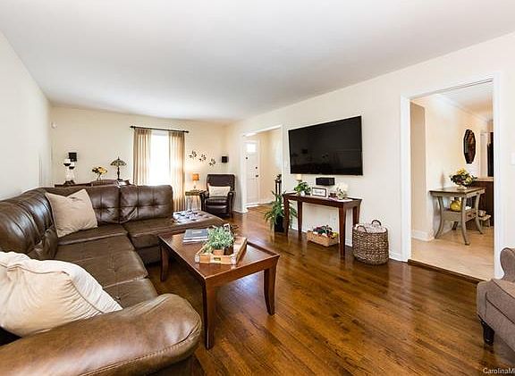 4th image of 10907 Osprey Dr