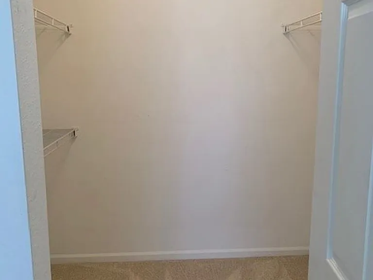 1821 Arbor Lakes Cir — Photo 16