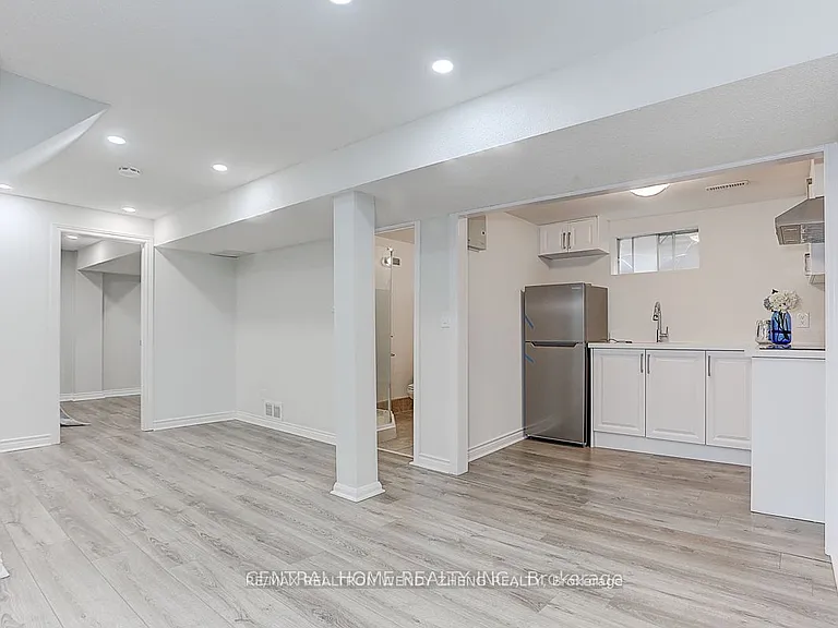 12 Woolen Mill Rd — Photo 28