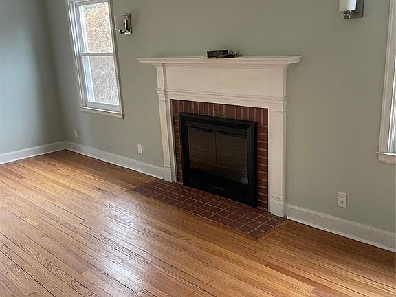 4th image of 9 Pierson St