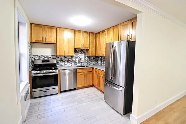 Rented by Bruma Realty LLC | media 36