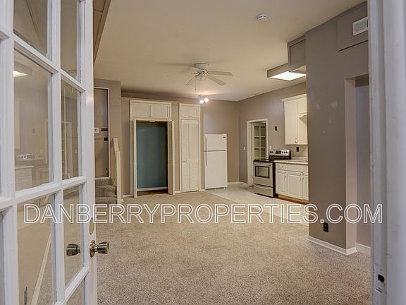 5th image of 134 W Tiffin St APT D
