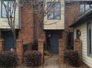 556 Sherwood Hills Dr, Winston Salem, NC 27104