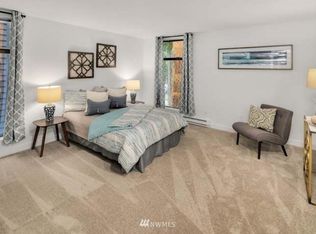 6051 137th Ave NE APT 332, Redmond, WA 98052