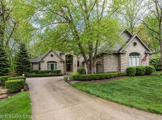 8444 Climbing Way, Pinckney, MI 48169
