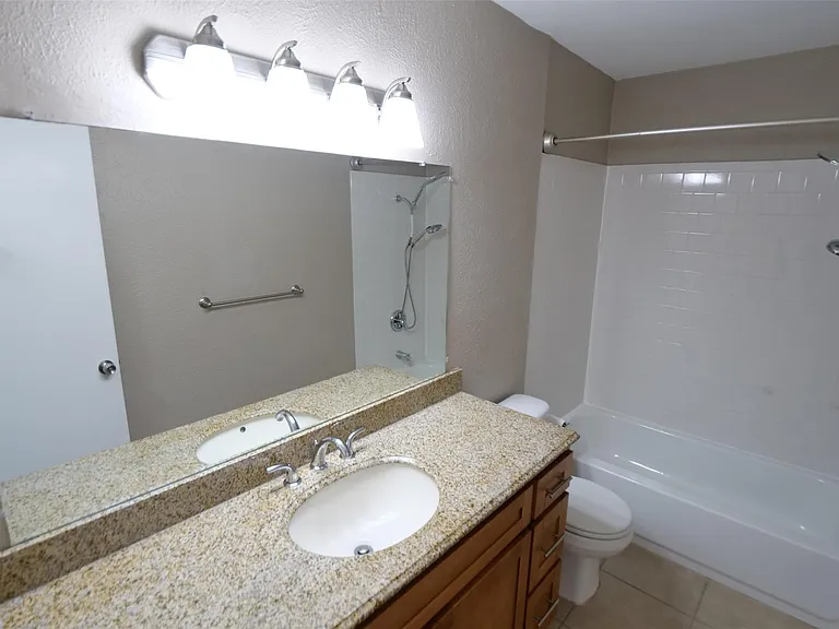 915 Comstock Springs Dr — Photo 21