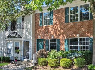 2221 Lancaster Ct, Mahwah, NJ 07430