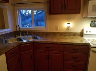 650 Roseann Ln, Sellersville, PA 18960