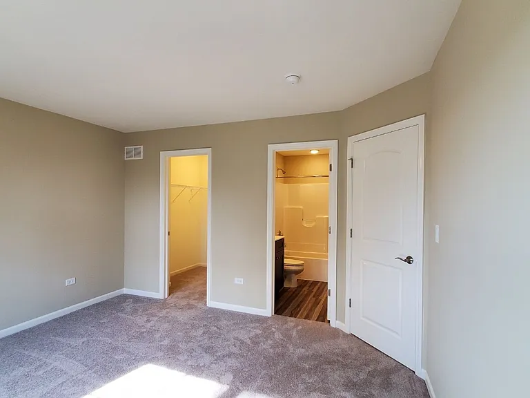 300 Timber Ridge Ct — Photo 13