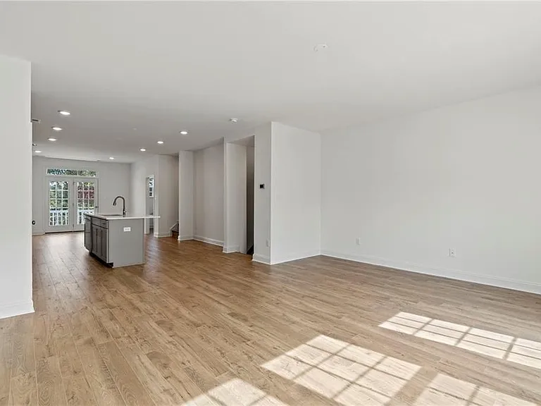 15320 Oasis Sun Aly #67 — Photo 10