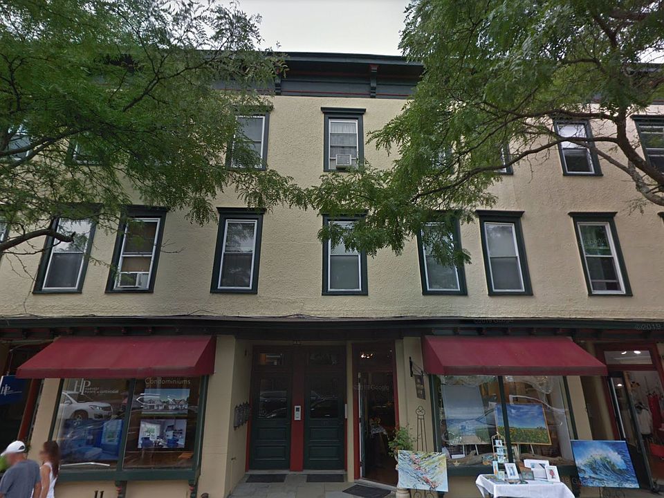 1st image of 411 Main St APT 1A