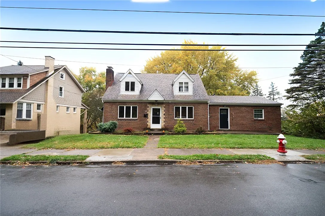 1253 Lakewood Ave photo 1