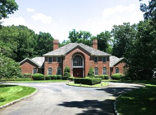 34 Tall Pines Dr, Weston, CT 06883