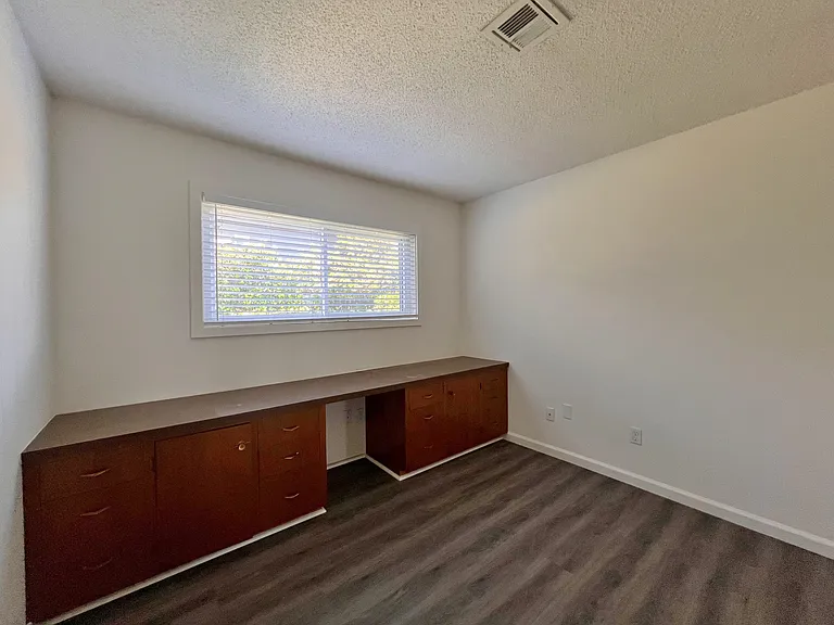 7312 Volta Ct — Photo 24