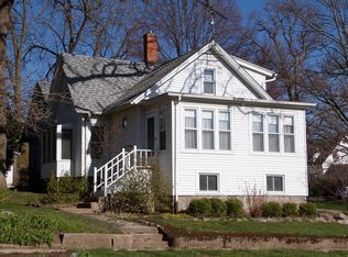 701 N Division St, Harvard, IL 60033