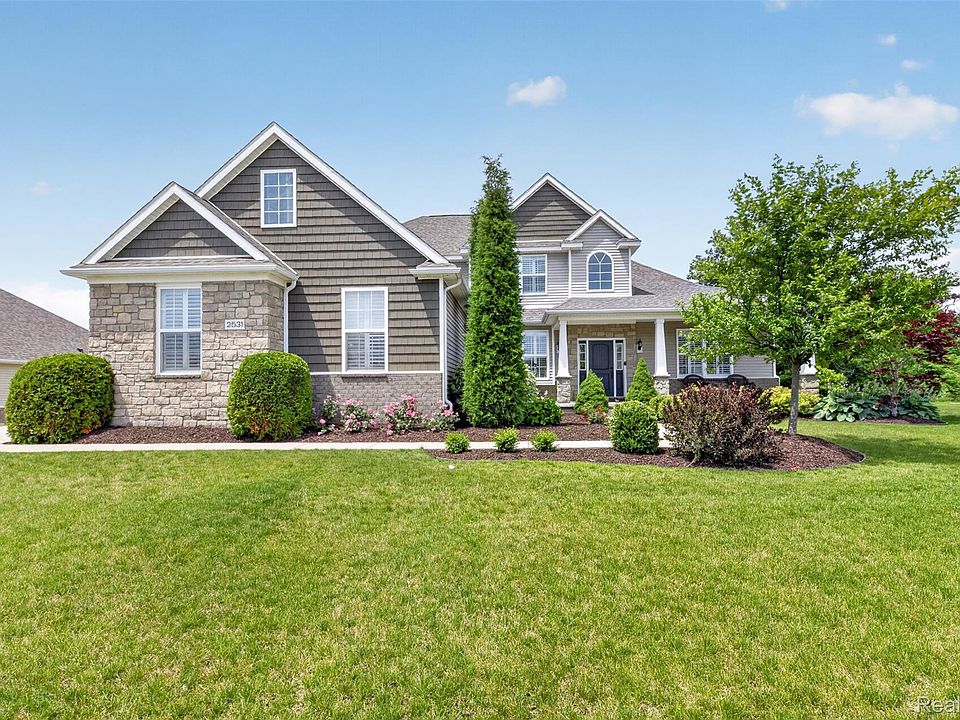 1st image of 2531 Walnut View Dr
