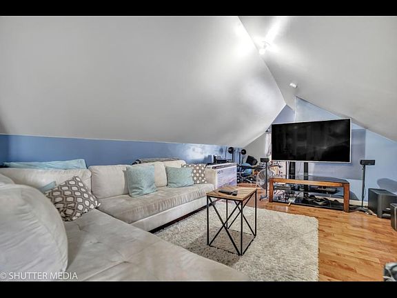 2nd image of 2-6236 S Kolin Ave #2