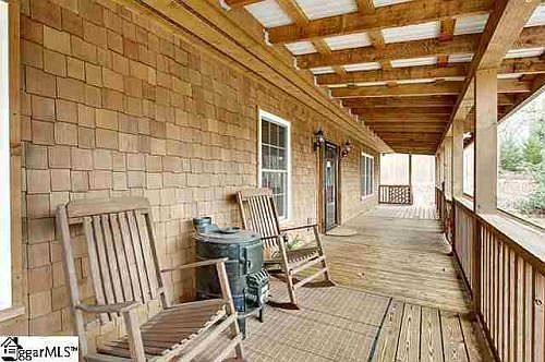 2nd image of 534 Crestwood Dr #B