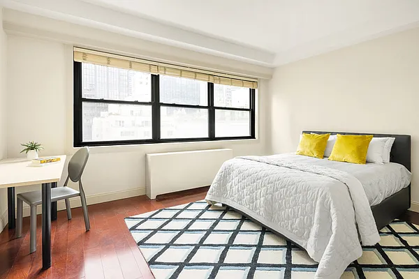 Rented by Douglas Elliman | media 16