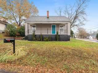 207 S 9th St, Easley, SC 29640