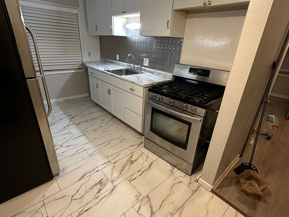 New kitchen completely